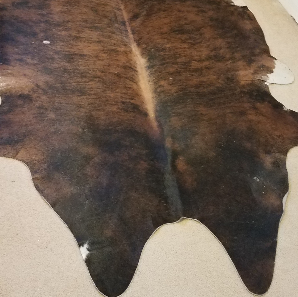 Chesterfield Cowhide Rugs 6x8 - Picture 2 of 8